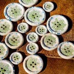 Knopf Blume 13 mm, weiss